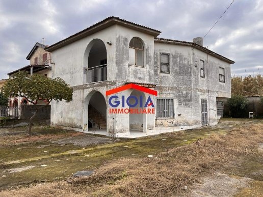 casa indipendente in vendita a Castel Volturno