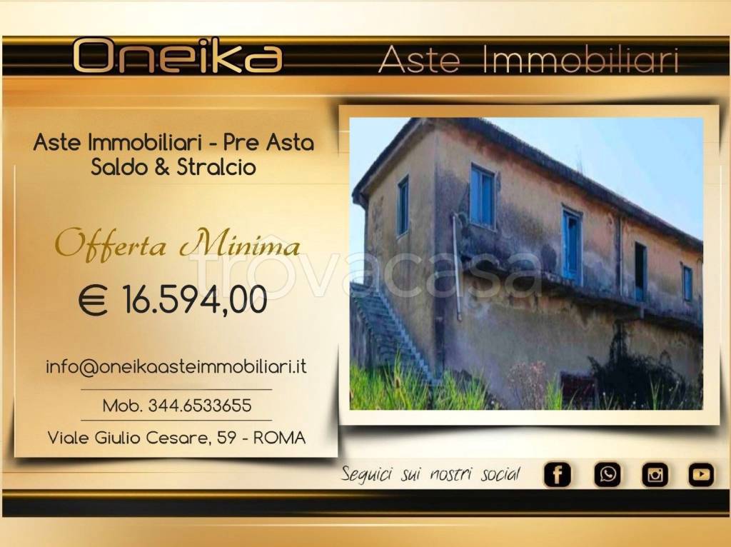 casa indipendente in vendita a Castel Volturno