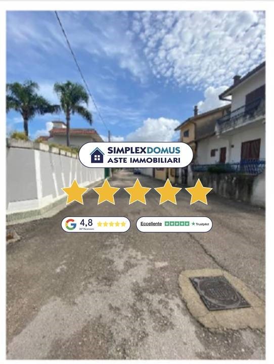 casa indipendente in vendita a Castel Volturno