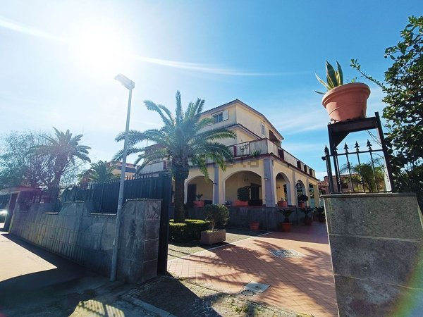 appartamento in vendita a Castel Volturno in zona Ischitella