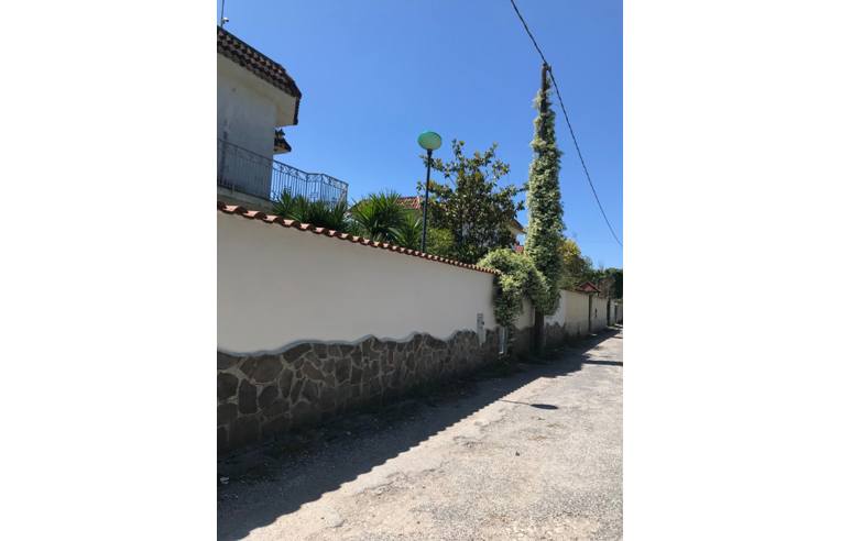 casa indipendente in vendita a Castel Volturno in zona Pineta Grande