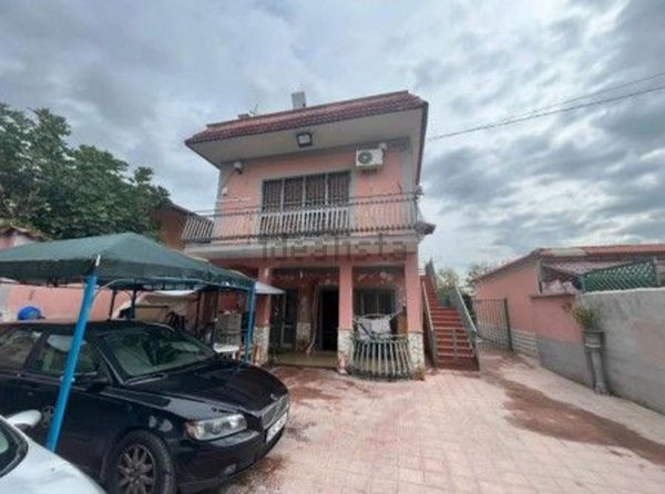 pentavano in vendita a Castel Volturno