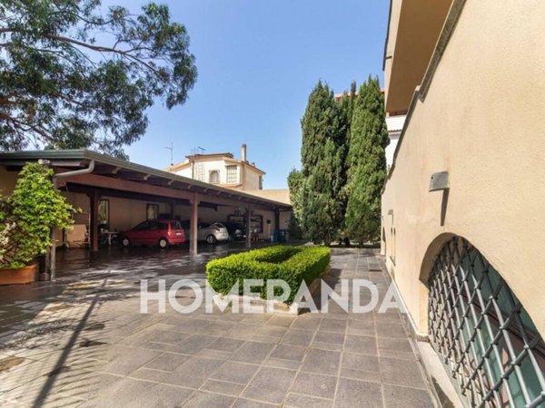 casa indipendente in vendita a Castel Volturno