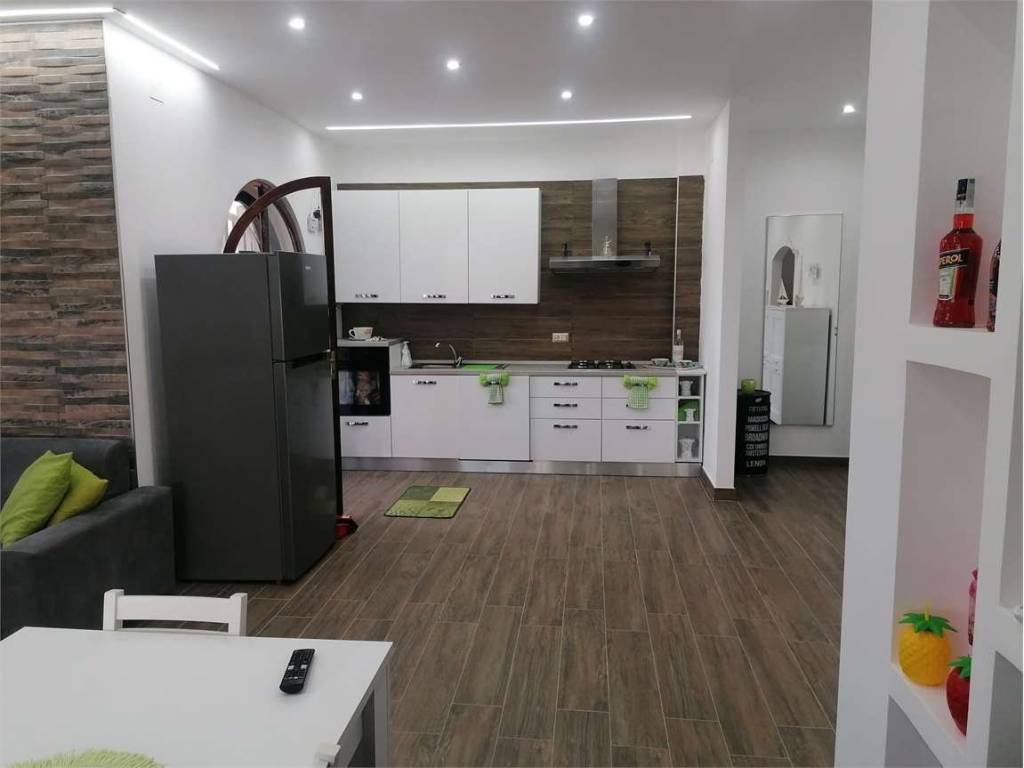 casa indipendente in vendita a Castel Volturno