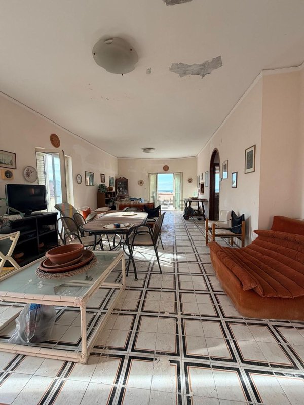 appartamento in vendita a Castel Volturno in zona Villaggio Coppola