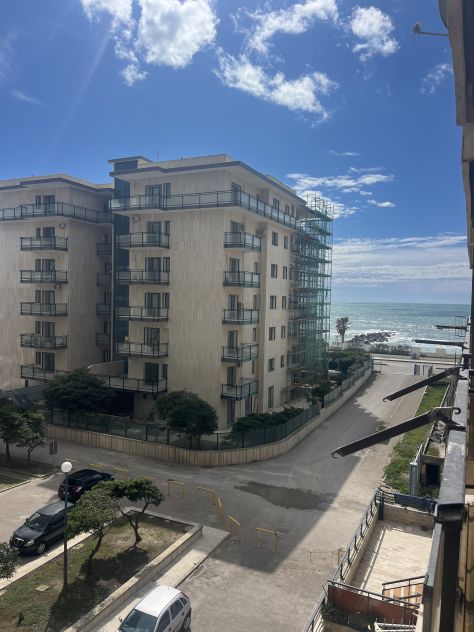 appartamento in vendita a Castel Volturno in zona Villaggio Coppola