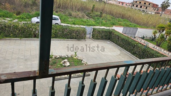 casa indipendente in vendita a Castel Volturno