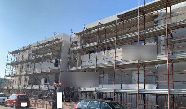 locale di sgombero in vendita a Castel Volturno