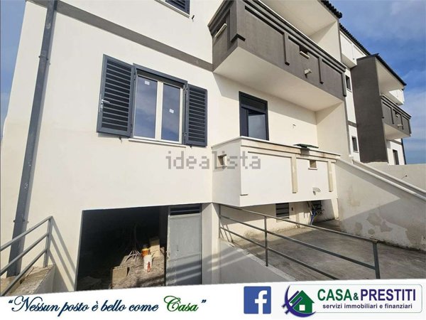 casa indipendente in vendita a Castel Volturno