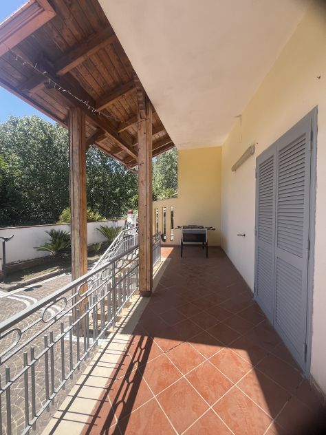 casa indipendente in vendita a Castel Volturno