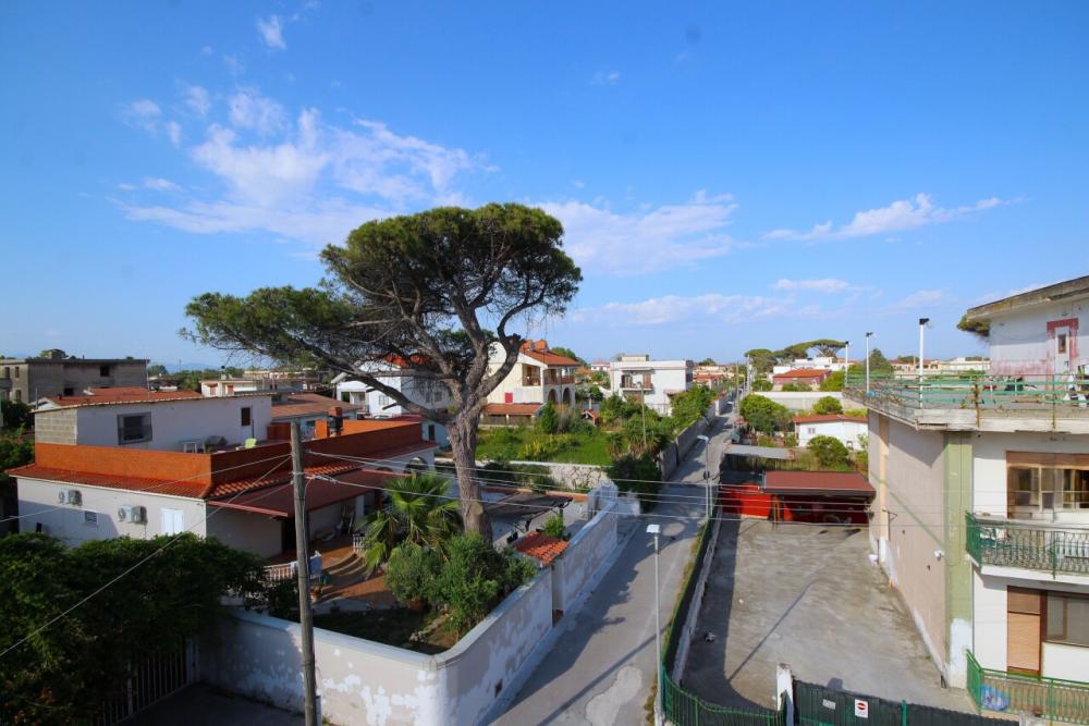 casa indipendente in vendita a Castel Volturno