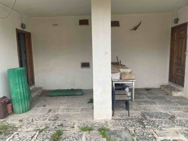 casa indipendente in vendita a Castel Volturno