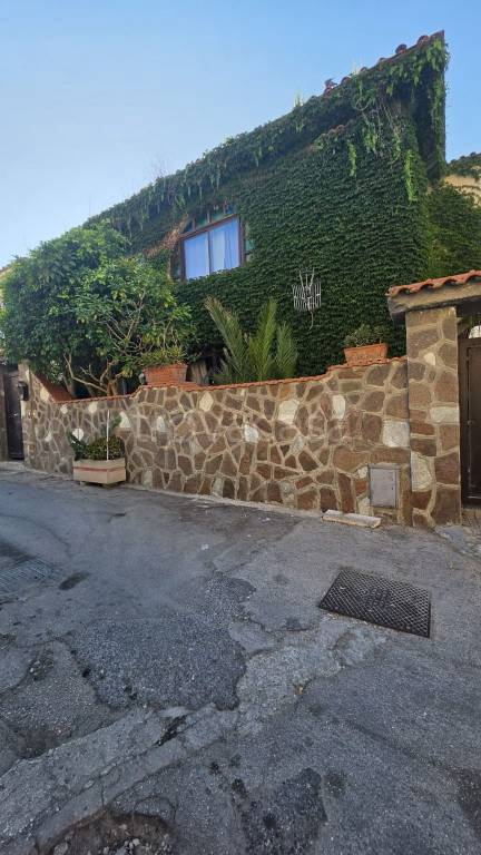 appartamento in vendita a Castel Volturno in zona Villaggio Coppola