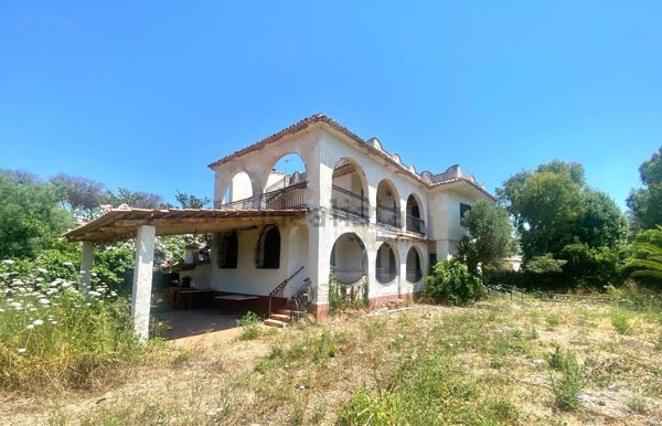 casa indipendente in vendita a Castel Volturno in zona Pineta Grande