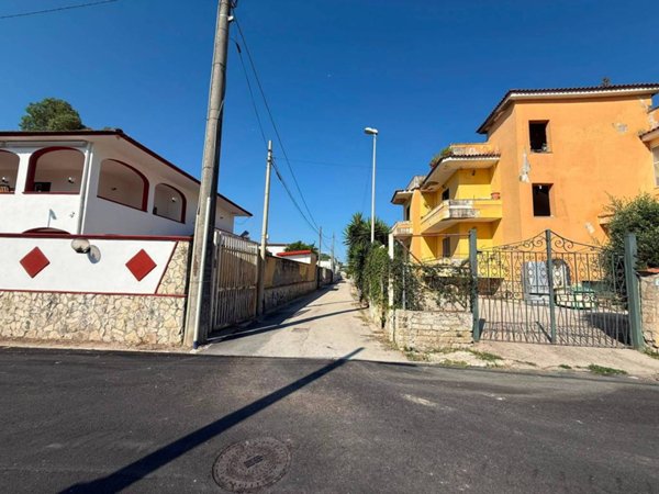 casa indipendente in vendita a Castel Volturno in zona Le Morelle