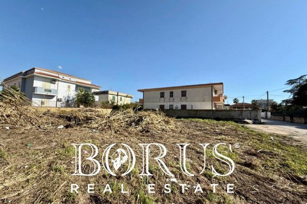 terreno edificabile in vendita a Castel Volturno in zona Villaggio Coppola