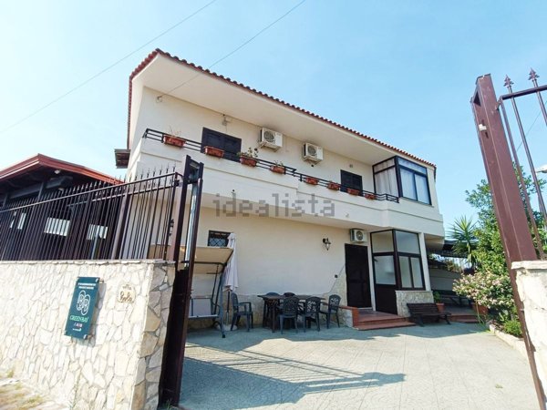 casa indipendente in vendita a Castel Volturno in zona Pineta Grande