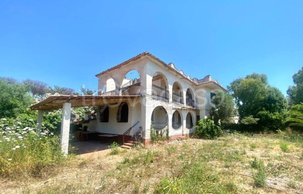 casa indipendente in vendita a Castel Volturno in zona Pineta Grande