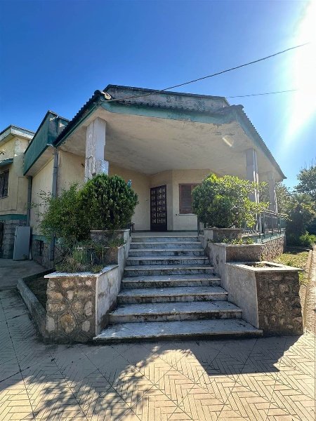 casa indipendente in vendita a Castel Volturno in zona Le Morelle