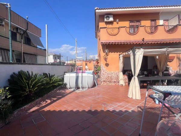 casa indipendente in vendita a Castel Volturno in zona Pineta Grande