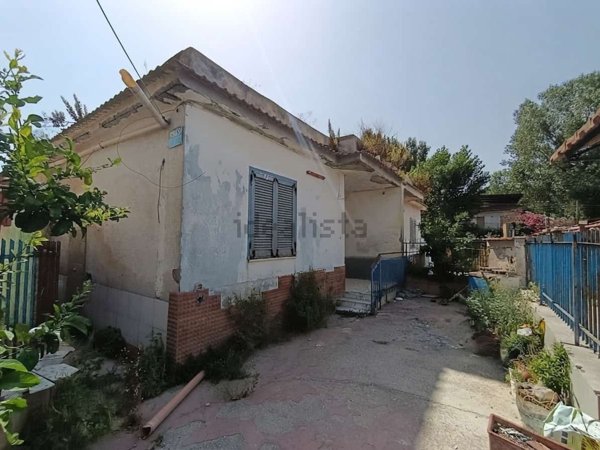 casa indipendente in vendita a Castel Volturno in zona Le Morelle