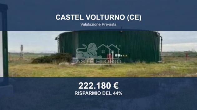 locale commerciale in vendita a Castel Volturno