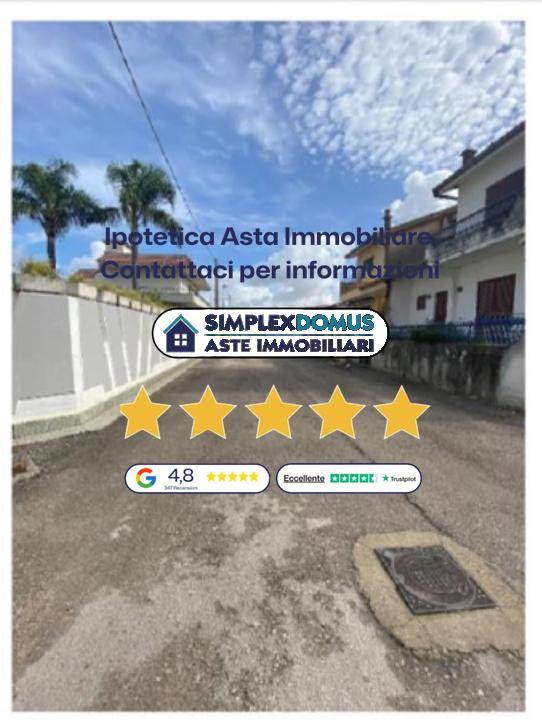 casa indipendente in vendita a Castel Volturno in zona Scatozza