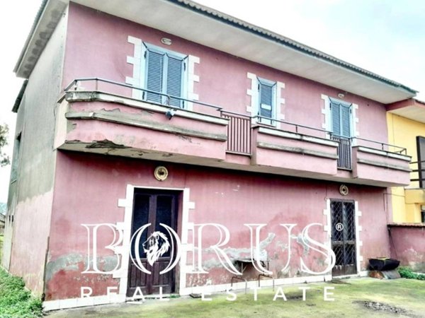 casa indipendente in vendita a Castel Volturno in zona Pineta Grande