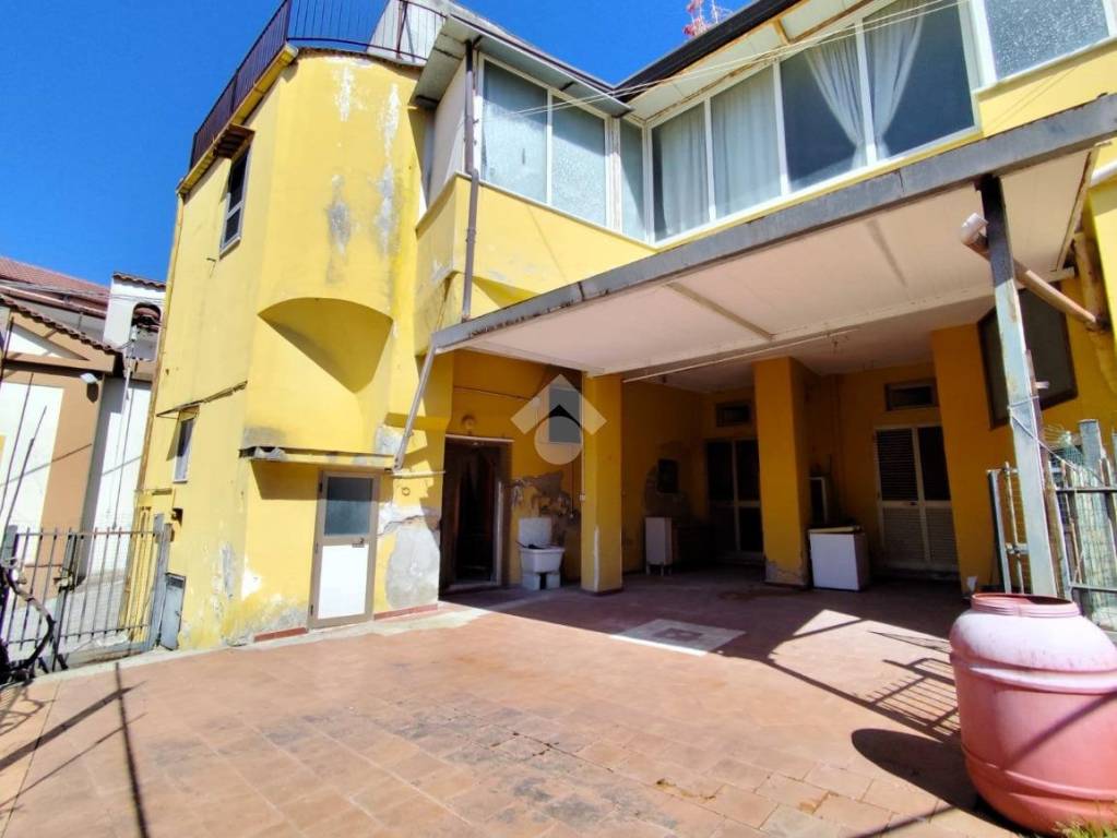 casa indipendente in vendita a Cervino