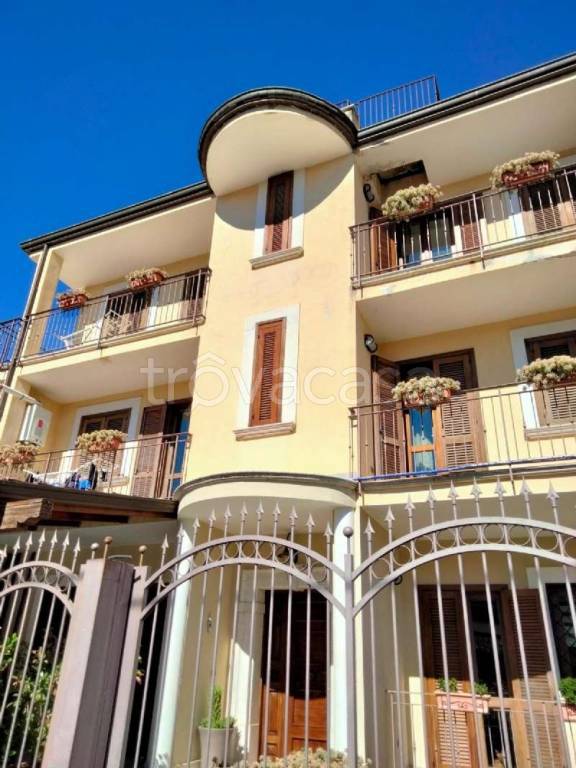 casa indipendente in vendita a Cervino