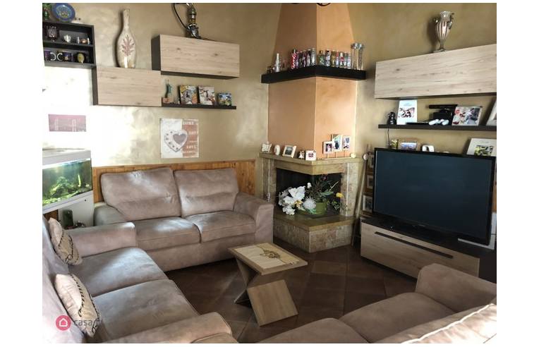 casa indipendente in vendita a Cervino