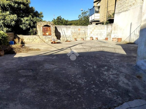 casa indipendente in vendita a Cervino