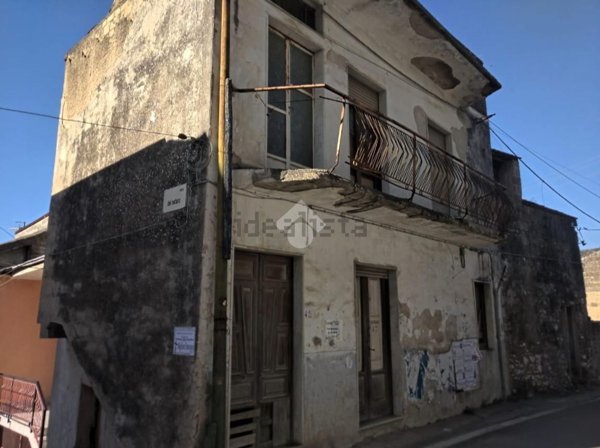 casa indipendente in vendita a Cervino