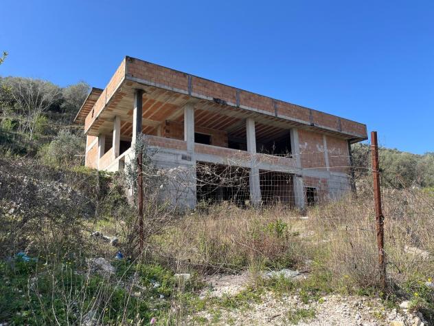 casa indipendente in vendita a Cervino