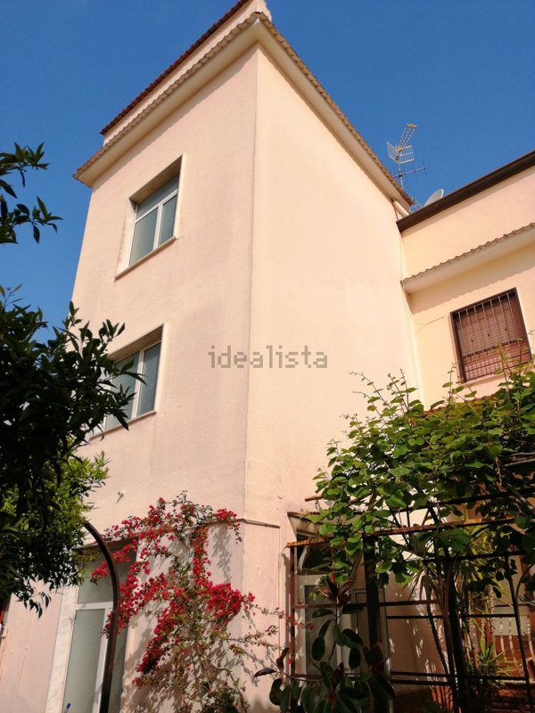 casa indipendente in vendita a Cervino