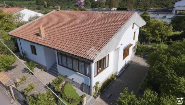 casa indipendente in vendita a Cervino