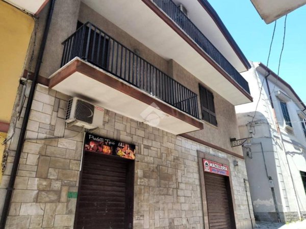 casa indipendente in vendita a Cervino
