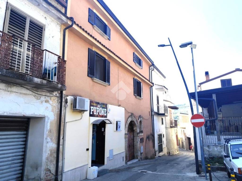 casa indipendente in vendita a Cervino