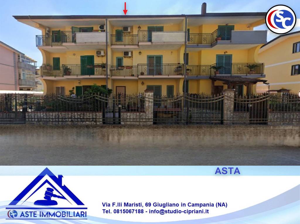 casa indipendente in vendita a Cesa