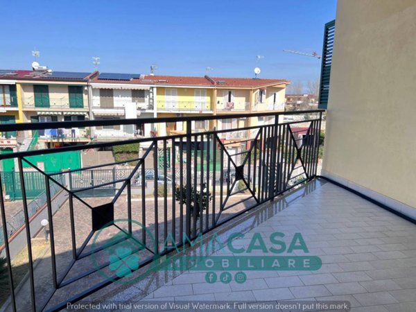 casa indipendente in vendita a Cesa