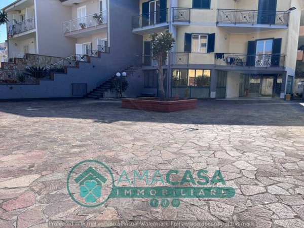 casa indipendente in vendita a Cesa