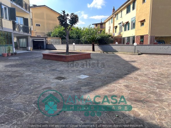 casa indipendente in vendita a Cesa