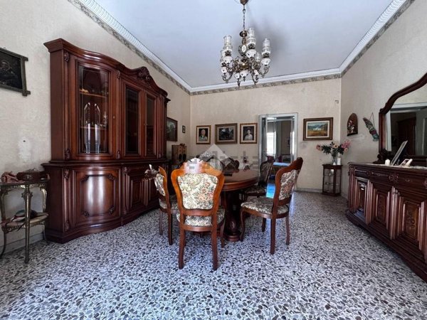 casa indipendente in vendita a Cesa