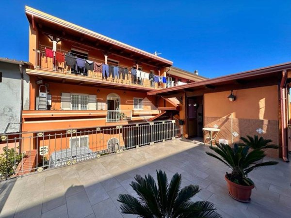 casa indipendente in vendita a Cesa