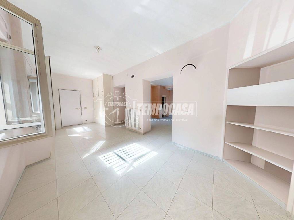 appartamento in vendita a Cesa