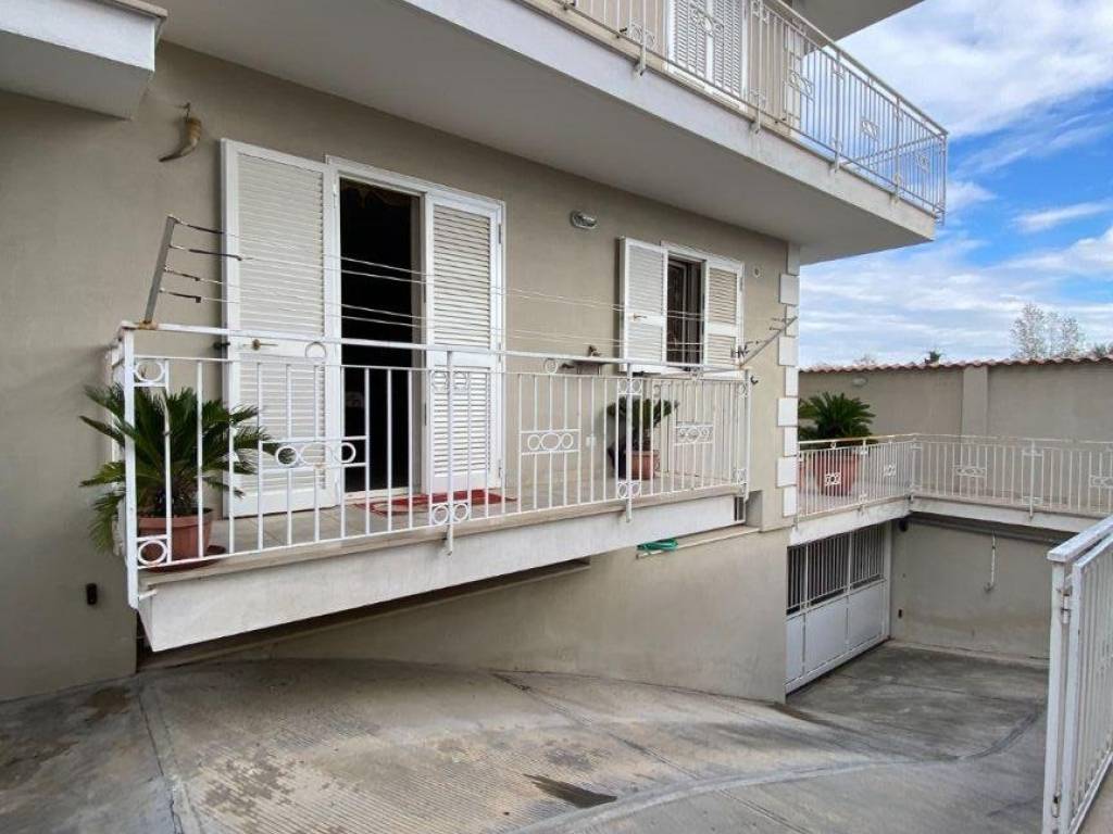 appartamento in vendita a Cesa