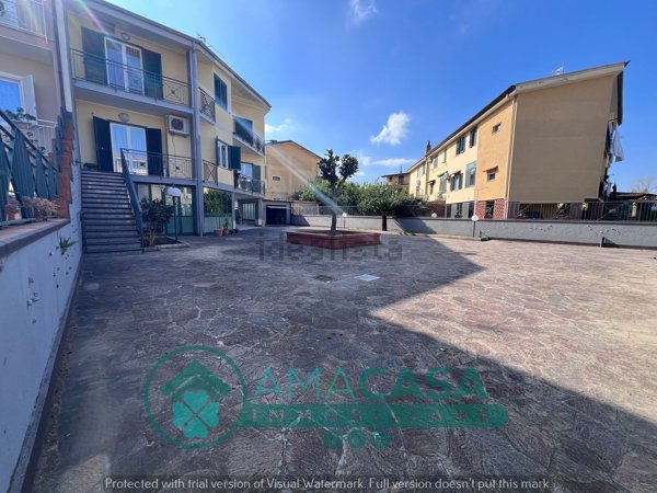 casa indipendente in vendita a Cesa