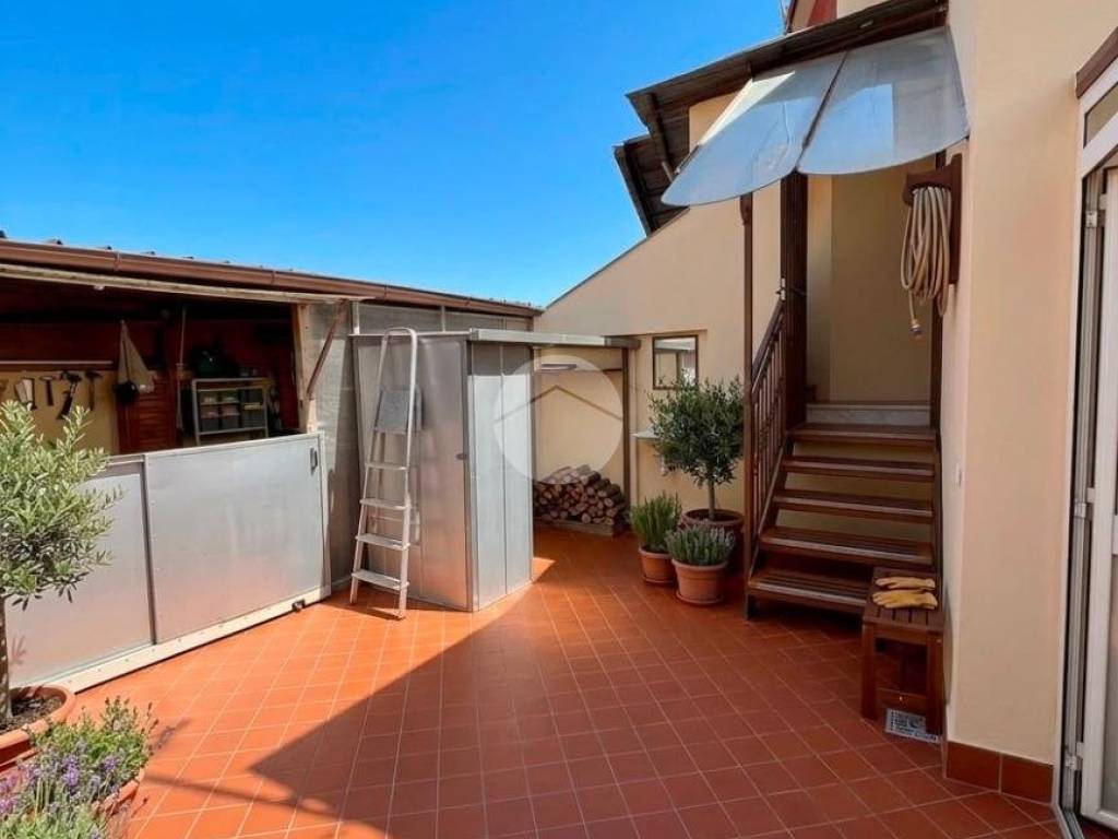 casa indipendente in vendita a Cesa