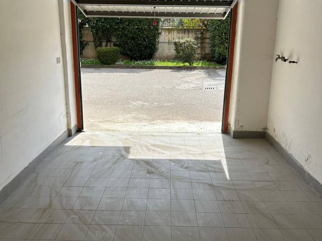 box auto in vendita a Cesa
