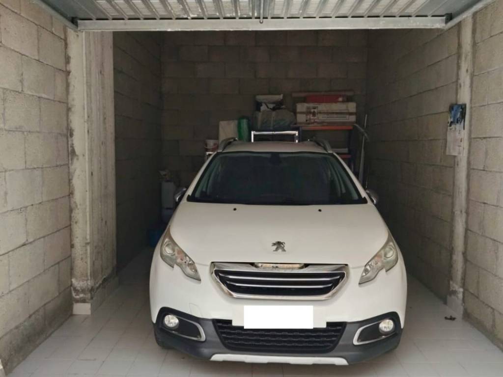 box auto in vendita a Cesa